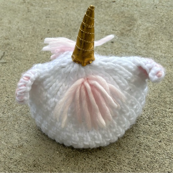 Handmade Unicorn Baby Hat - Picture 2 of 3
